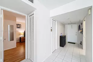 605 Oaks Dr, Pompano Beach, FL 33069 - Photo 13