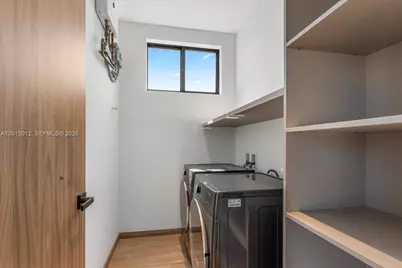 2175 SW 25th St, Miami, FL 33133 - Photo 21