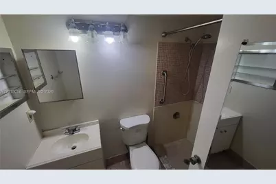 132 Andover F #132, West Palm Beach, FL 33417 - Photo 9