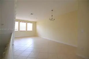 690 Amador Ln, West Palm Beach, FL 33401 - Photo 9