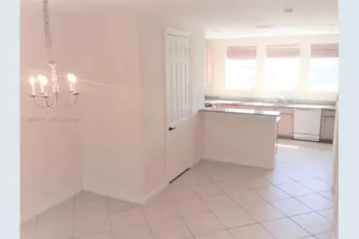 690 Amador Ln #2, West Palm Beach, FL 33401 - Photo 5
