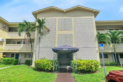 11930 NE 19th Dr #1, North Miami, FL 33181 - Photo 21