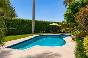 363 S Hibiscus Dr, Miami Beach, FL 33139 - Photo 1