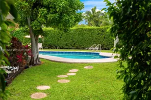 363 S Hibiscus Dr, Miami Beach, FL 33139 - Photo 15