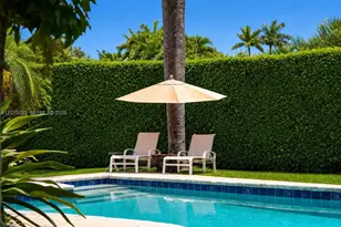 363 S Hibiscus Dr, Miami Beach, FL 33139 - Photo 5