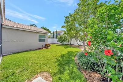 941 Briar Ridge Rd, Weston, FL 33327 - Photo 37