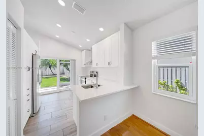 941 Briar Ridge Rd, Weston, FL 33327 - Photo 13