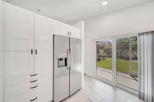 941 Briar Ridge Rd, Weston, FL 33327 - Photo 11