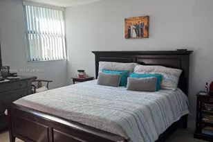 8441 Forest Hills Dr, Coral Springs, FL 33065 - Photo 11