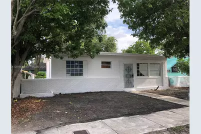 166 NW 68th Ter, Miami, FL 33150 - Photo 1