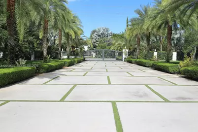 5250 SW 62nd Ave, Miami, FL 33155 - Photo 5