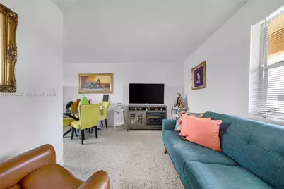 225 SW 18th Ave, Miami, FL 33135 - Photo 25