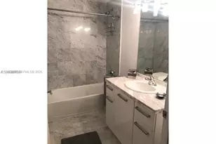 253 NE 2nd St, Miami, FL 33132 - Photo 7