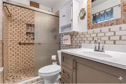 4605 NW 47th Ct, Tamarac, FL 33319 - Photo 9