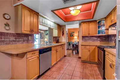 4605 NW 47th Ct, Tamarac, FL 33319 - Photo 5