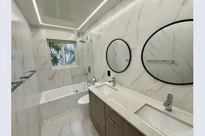 935 Weeping Willow Way, Hollywood, FL 33019 - Photo 17