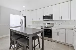 9872 NW 19th Pl, Sunrise, FL 33322 - Photo 7