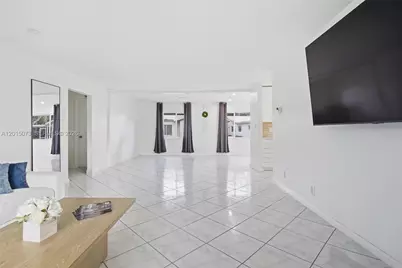 9011 NW 15th Pl, Plantation, FL 33322 - Photo 5