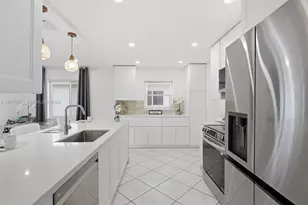 9011 NW 15th Pl, Plantation, FL 33322 - Photo 13