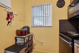 1755 W 60th St, Hialeah, FL 33012 - Photo 13