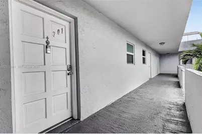 1755 W 60th St #D301, Hialeah, FL 33012 - Photo 5