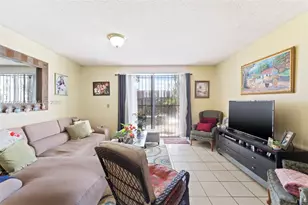 606 NW 107th Ave, Miami, FL 33172 - Photo 7