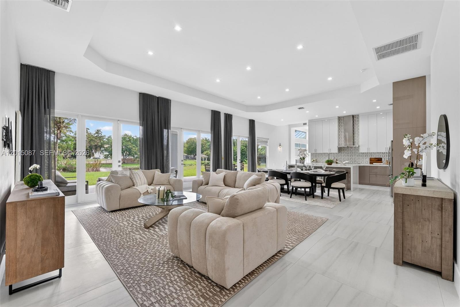 2400 SW 112th Ave - 2400 SW 112th Ave, Davie, FL 33325 Luxury Property | Jose Angel Pina