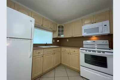 10300 Coral Way #B-33, Miami, FL 33165 - Photo 3