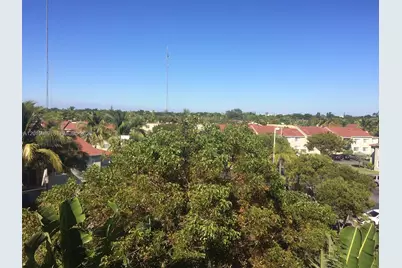 5100 SW 41st St #PH6, Pembroke Park, FL 33023 - Photo 3
