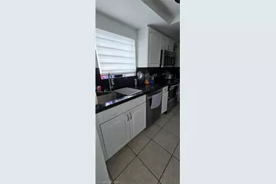 2475 NW 16th St Rd #504, Miami, FL 33125 - Photo 11