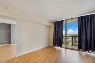 1750 N Bayshore Dr, Miami, FL 33132 - Photo 9