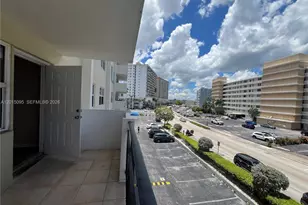 401 Golden Isles Dr, Hallandale Beach, FL 33009 - Photo 19