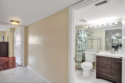 4960 E Sabal Palm Blvd #203, Tamarac, FL 33319 - Photo 13