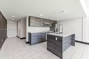 421 Meridian Ave, Miami Beach, FL 33139 - Photo 17