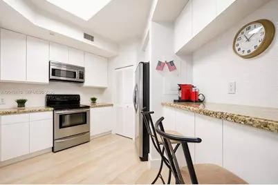 888 Brickell Key Dr #609, Miami, FL 33131 - Photo 5