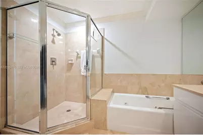 888 Brickell Key Dr #609, Miami, FL 33131 - Photo 17