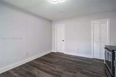 1940 Biarritz Dr #24, Miami Beach, FL 33141 - Photo 3