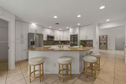 2099 NW 126th Ave, Pembroke Pines, FL 33028 - Photo 15