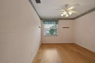 2099 NW 126th Ave, Pembroke Pines, FL 33028 - Photo 27