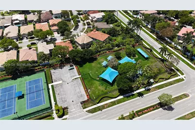 12997 SW 26th St, Miramar, FL 33027 - Photo 9