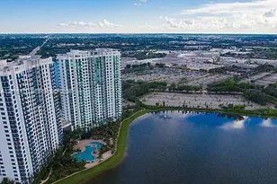 2681 N Flamingo Rd, Sunrise, FL 33323 - Photo 25