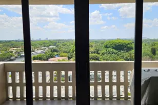 90 Edgewater Dr, Coral Gables, FL 33133 - Photo 15