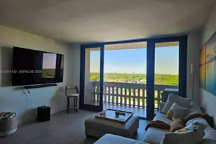 90 Edgewater Dr, Coral Gables, FL 33133 - Photo 3