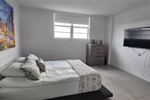90 Edgewater Dr, Coral Gables, FL 33133 - Photo 9