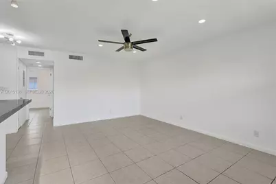 3050 NE 5th Ter #13, Wilton Manors, FL 33334 - Photo 5