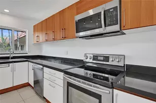 3050 NE 5th Terrace, Wilton Manors, FL 33334 - Photo 15