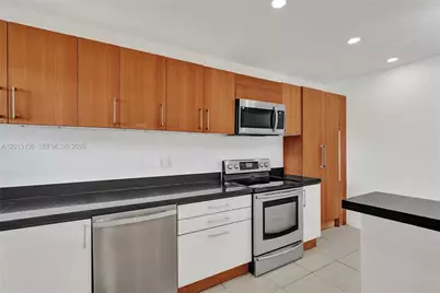 3050 NE 5th Ter #13, Wilton Manors, FL 33334 - Photo 17