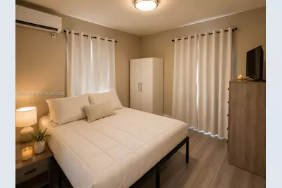 943 79th Ter #202, Miami Beach, FL 33141 - Photo 11
