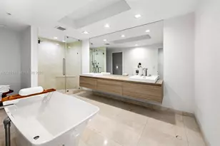 17111 Biscayne Blvd, North Miami Beach, FL 33160 - Photo 19