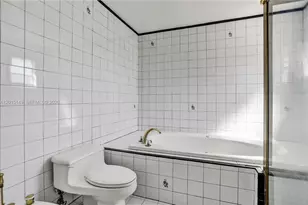 11854 SW 210th St, Miami, FL 33177 - Photo 37